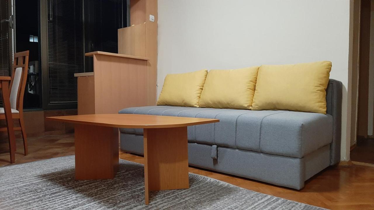 Square Exclusive Apartment 3N Скопье Экстерьер фото