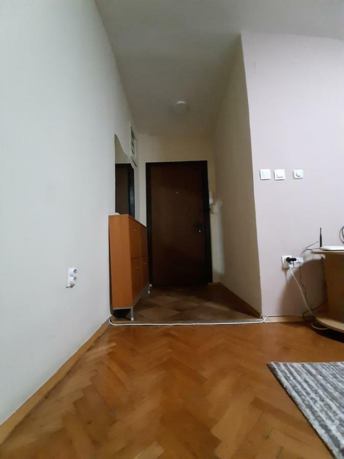 Square Exclusive Apartment 3N Скопье Экстерьер фото