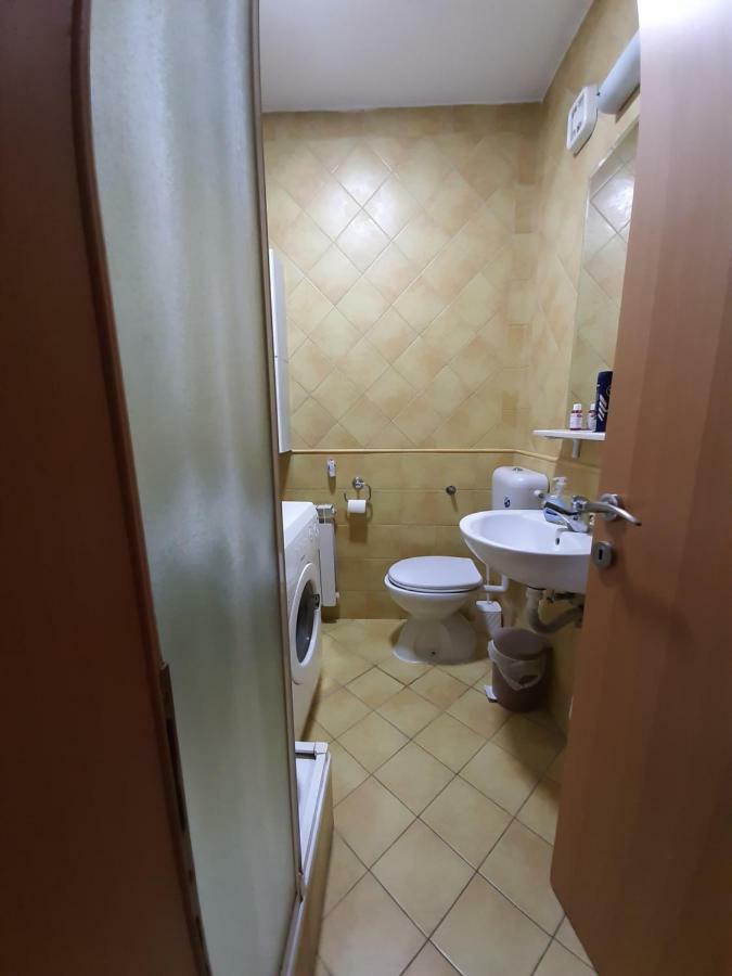 Square Exclusive Apartment 3N Скопье Экстерьер фото